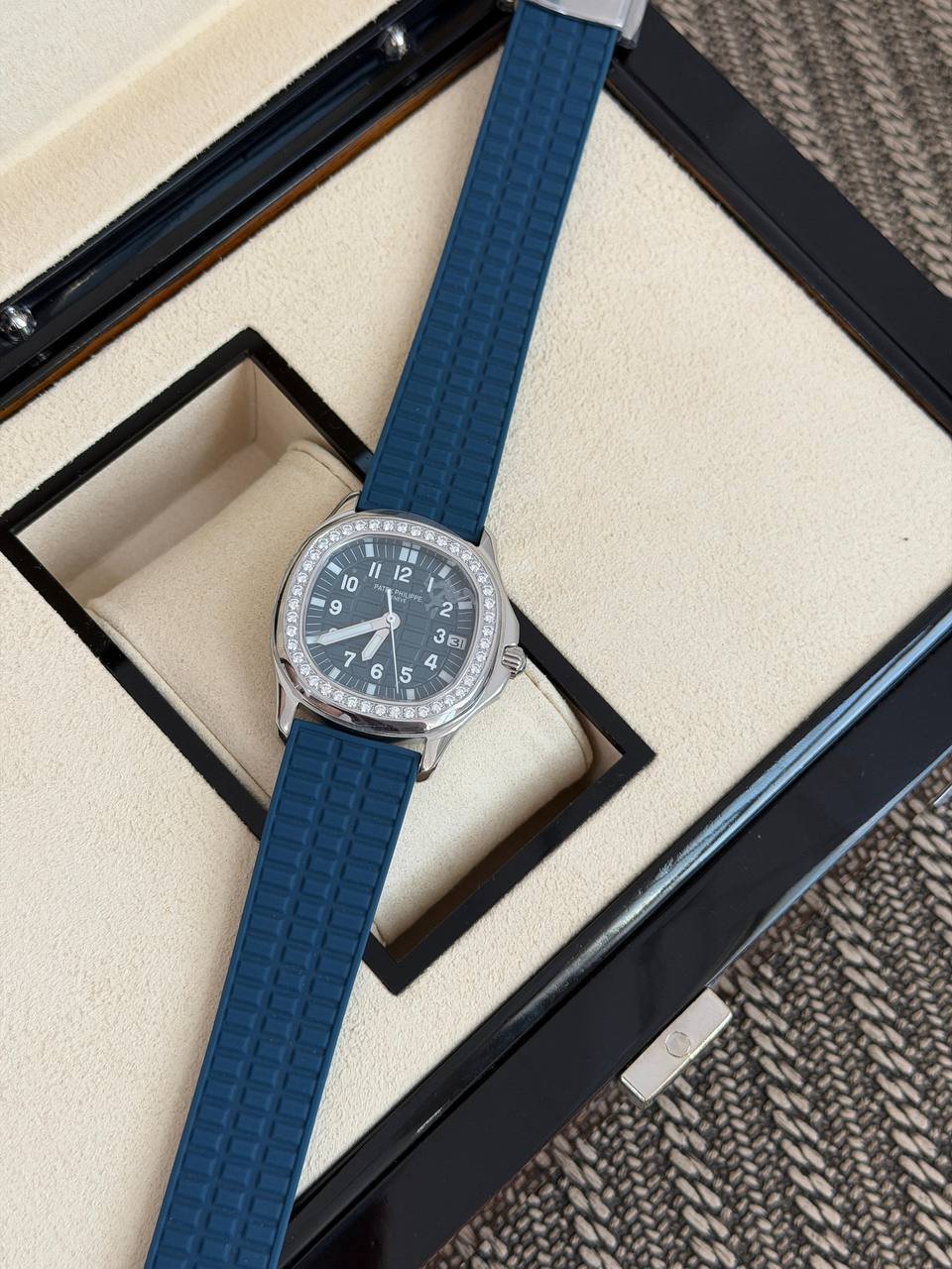 Patek Philippe Watch 08