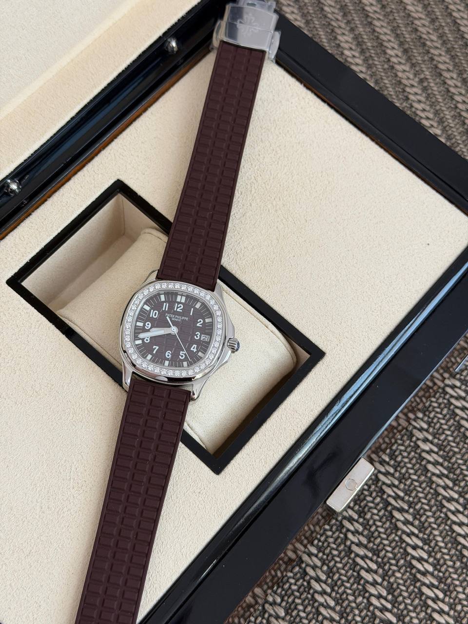 Patek Philippe Watch 09