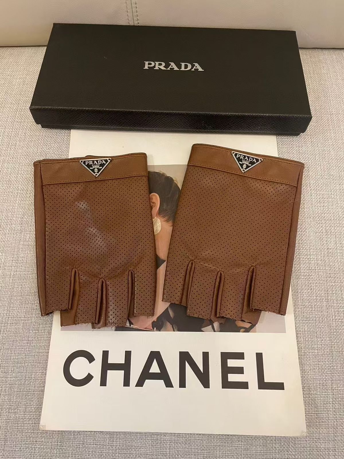 Glove 015