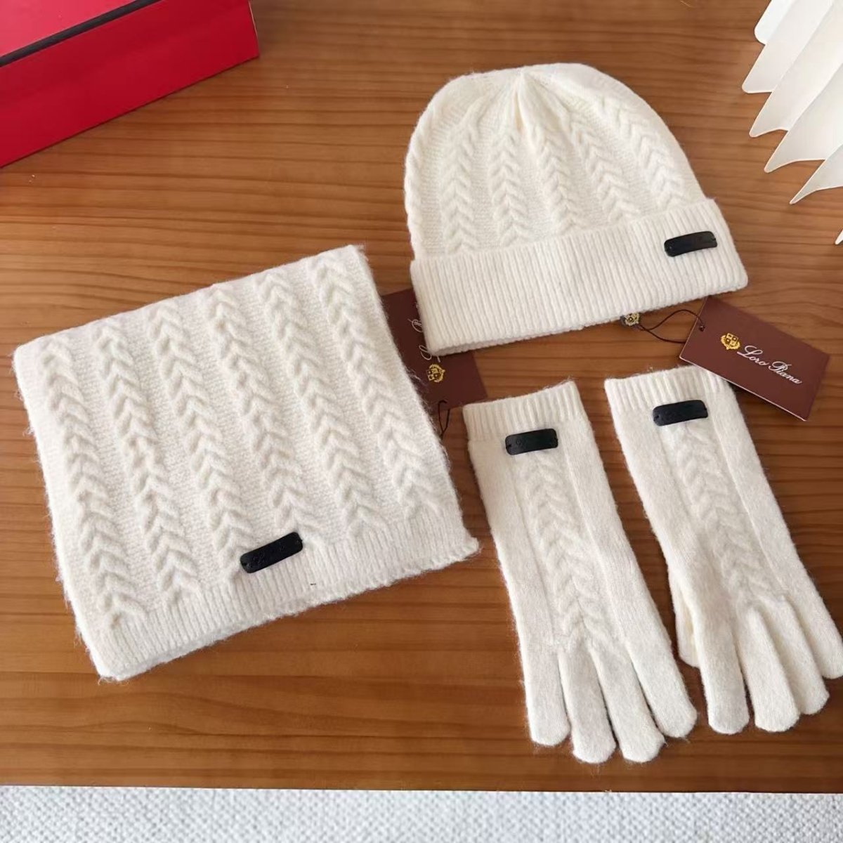 Glove 029