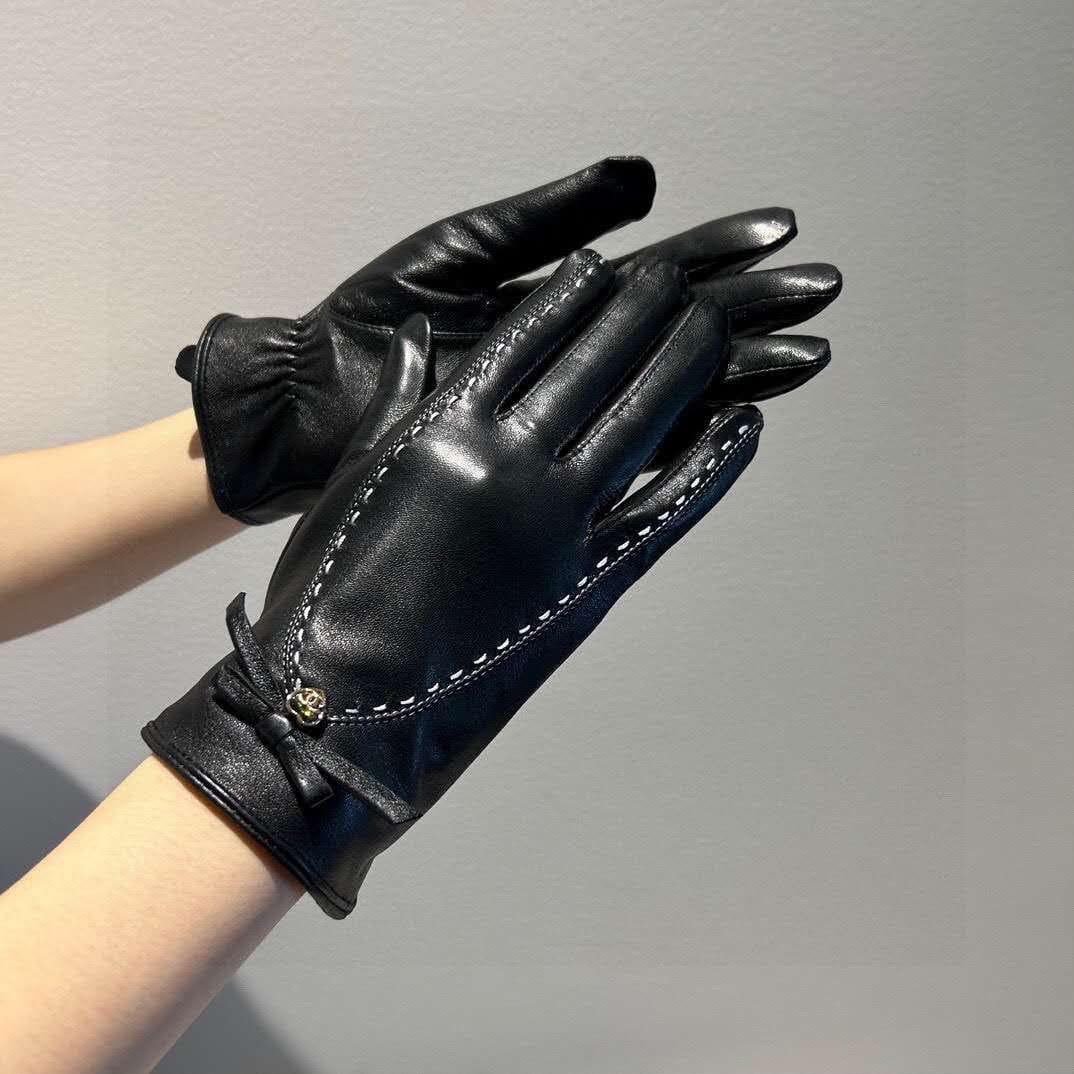Glove 038