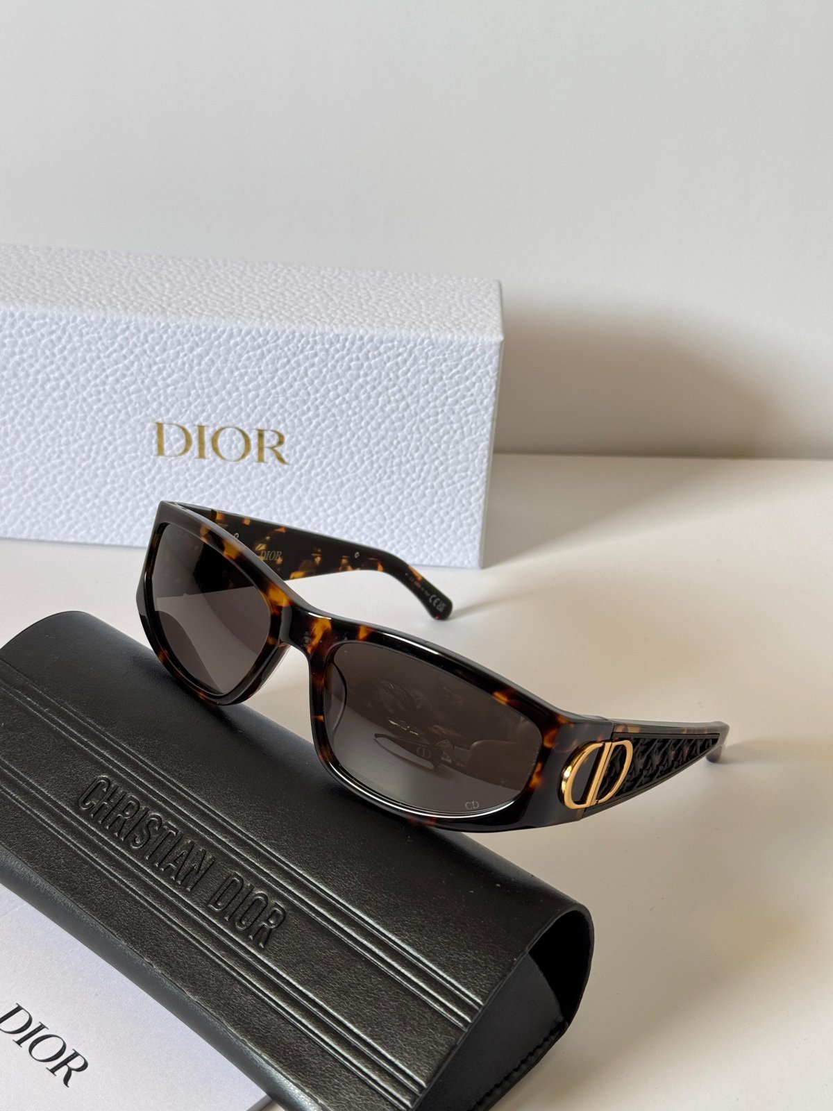 Sunglasses 029