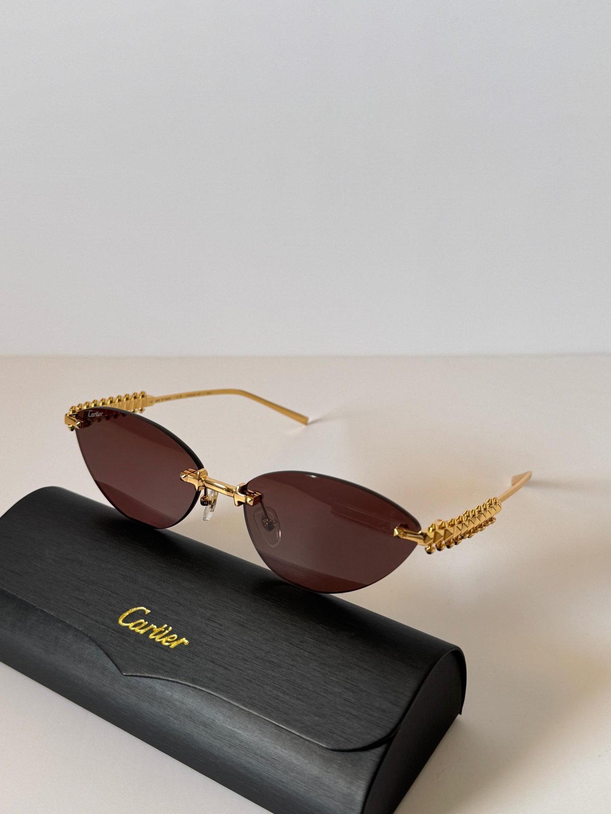 Sunglasses 046