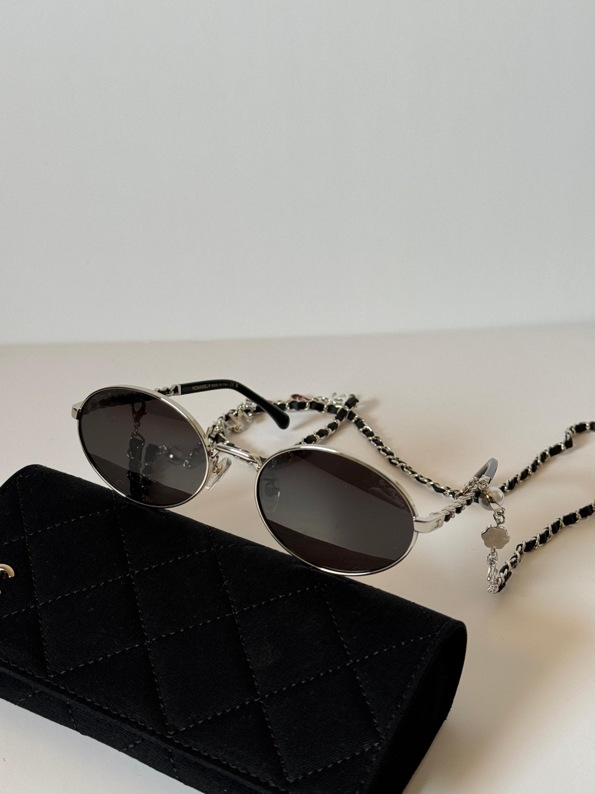 Sunglasses 054