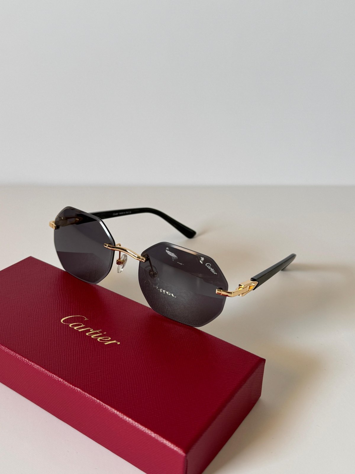 Sunglasses 061