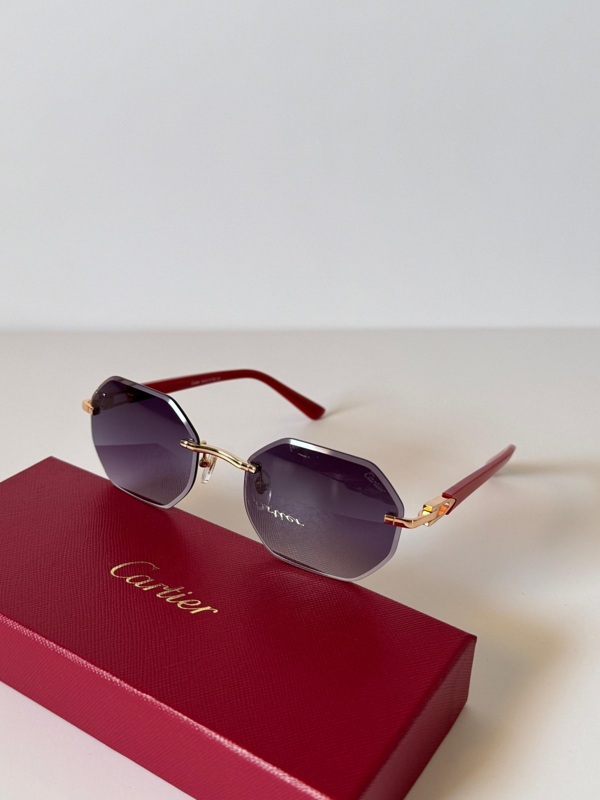 Sunglasses 062