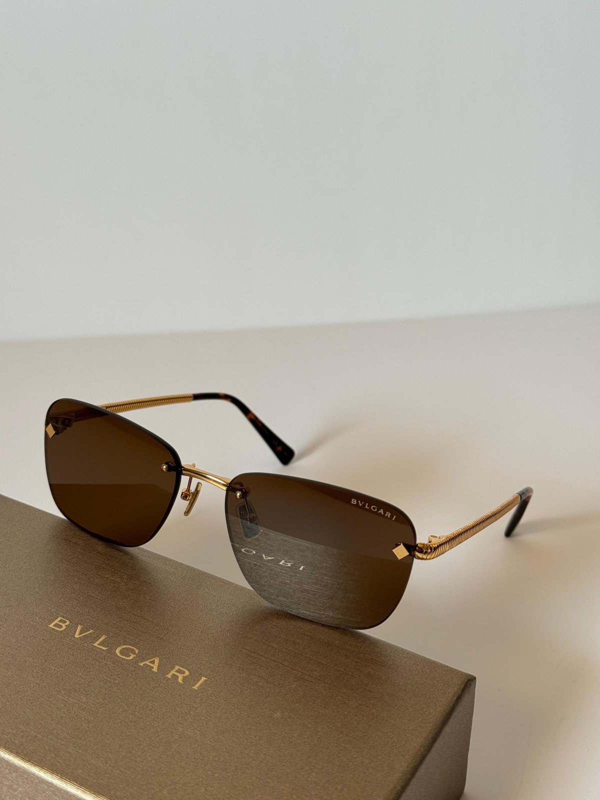 Sunglasses 076