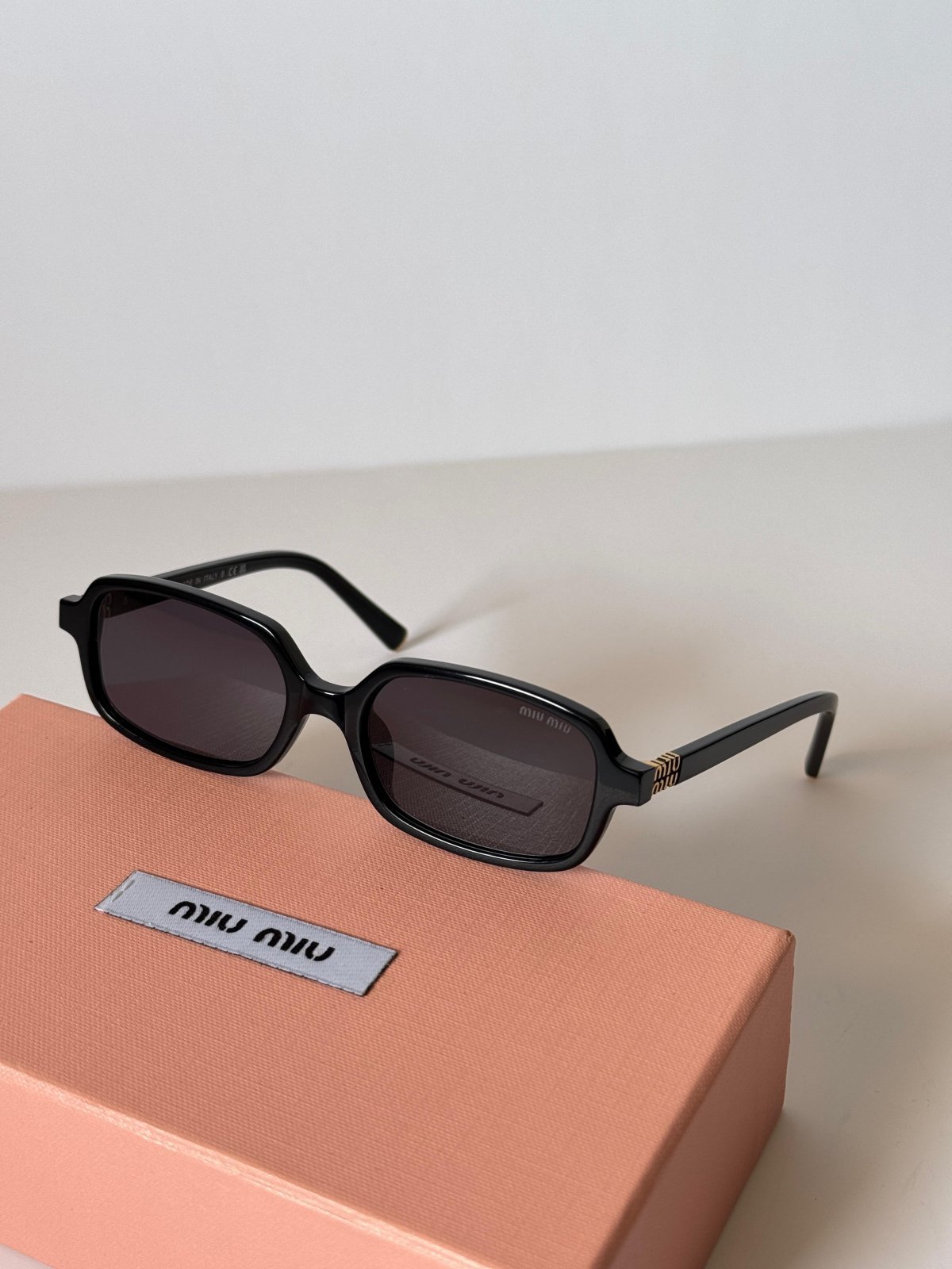 Sunglasses 094