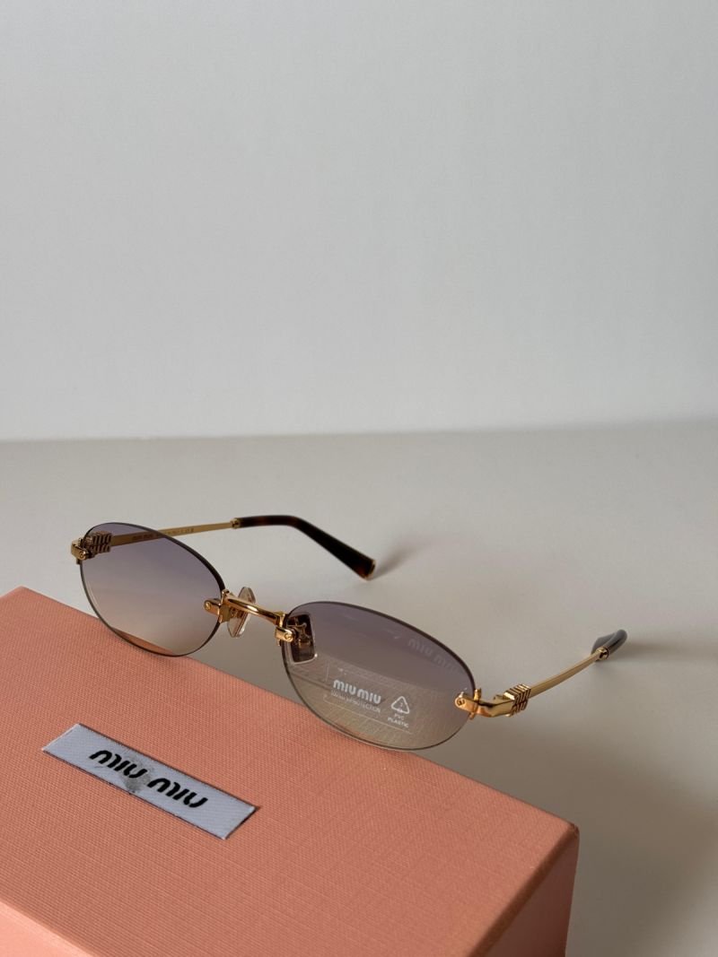 Sunglasses 104