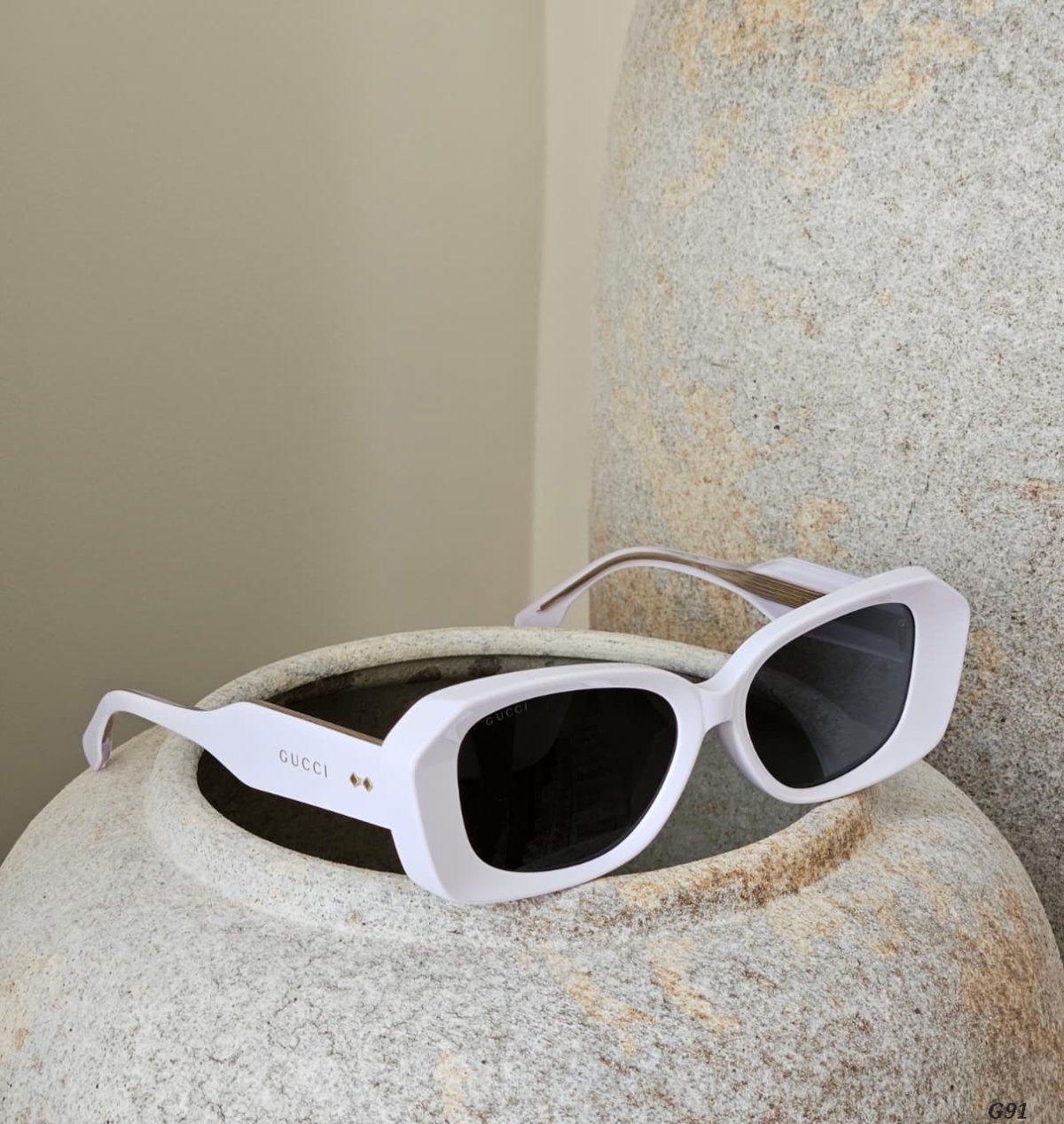 Sunglasses 122