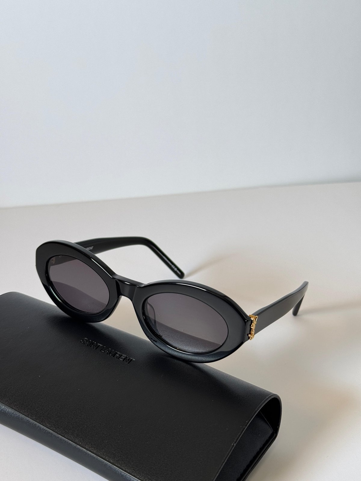 Sunglasses 165