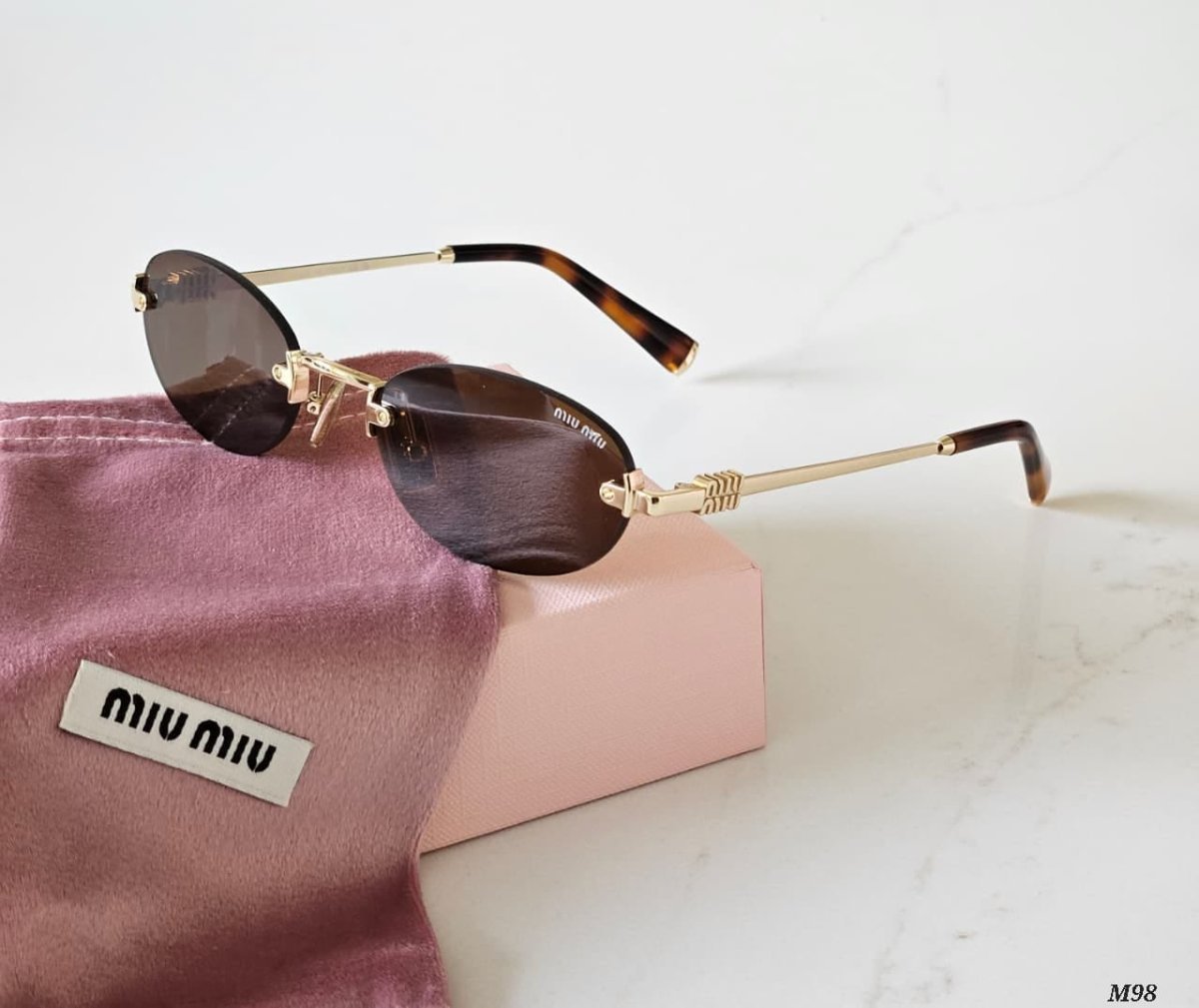 Sunglasses 210