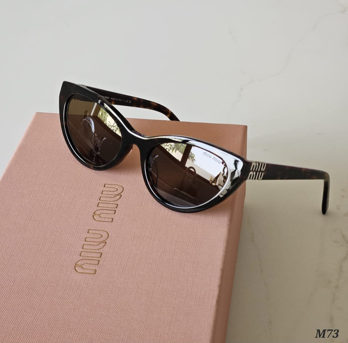 Sunglasses 212