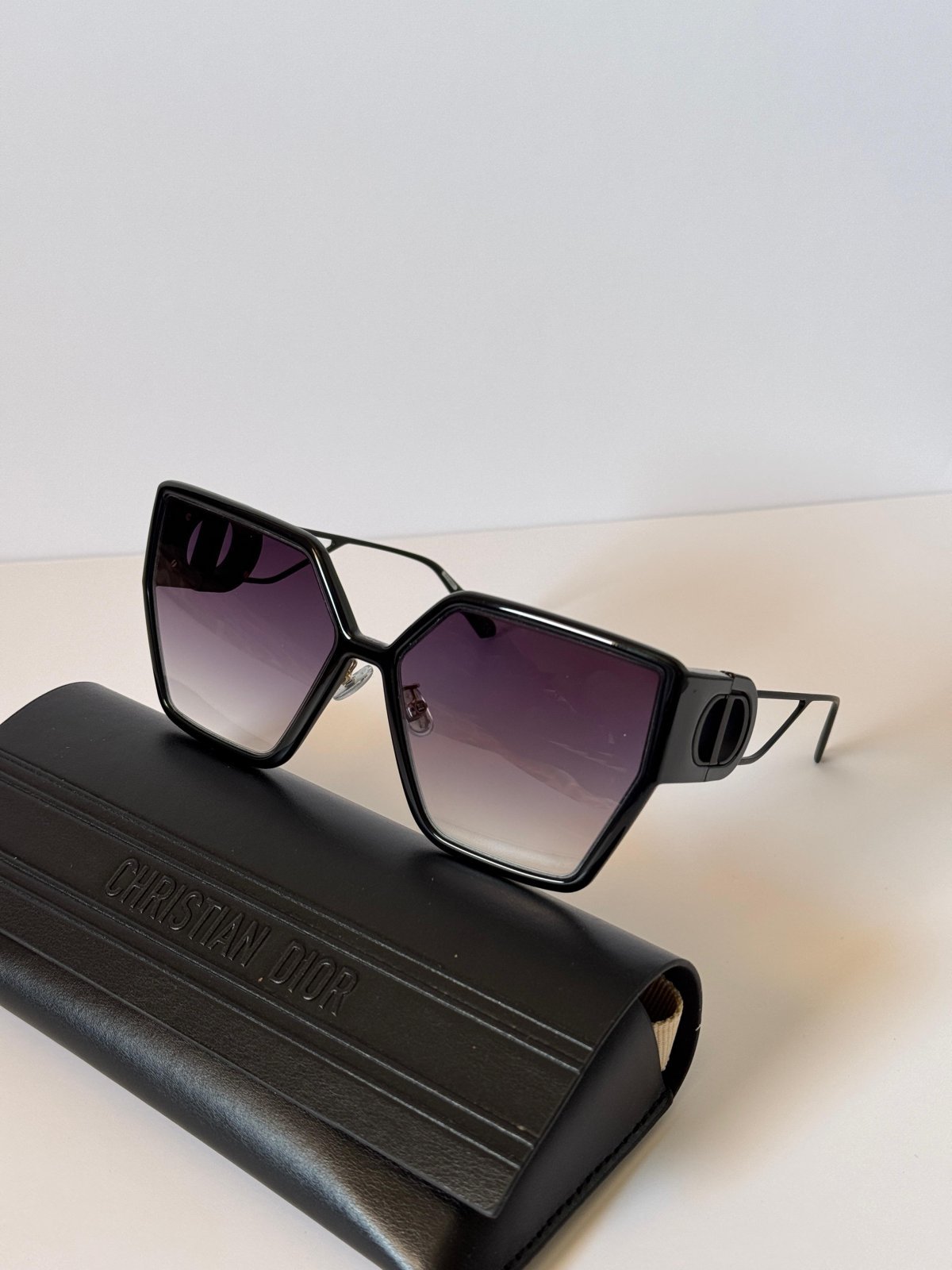Sunglasses 214