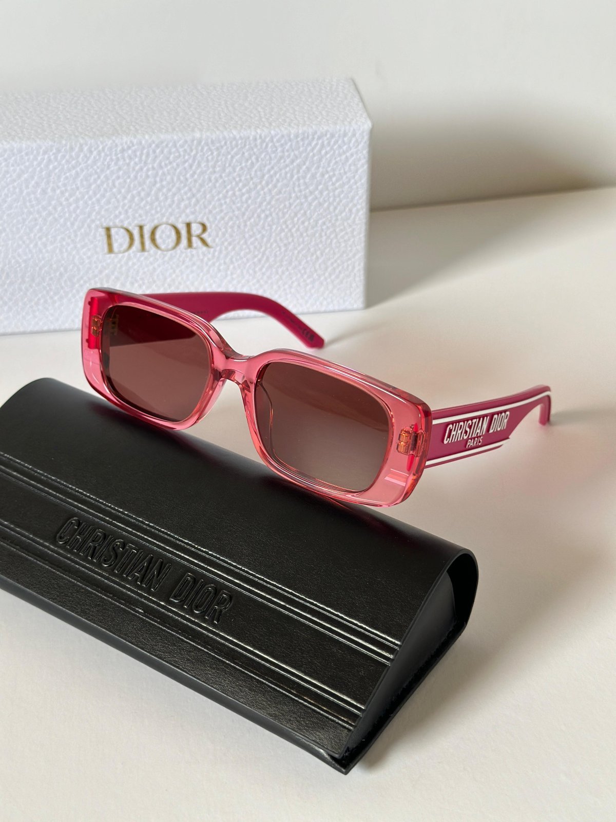 Sunglasses 226