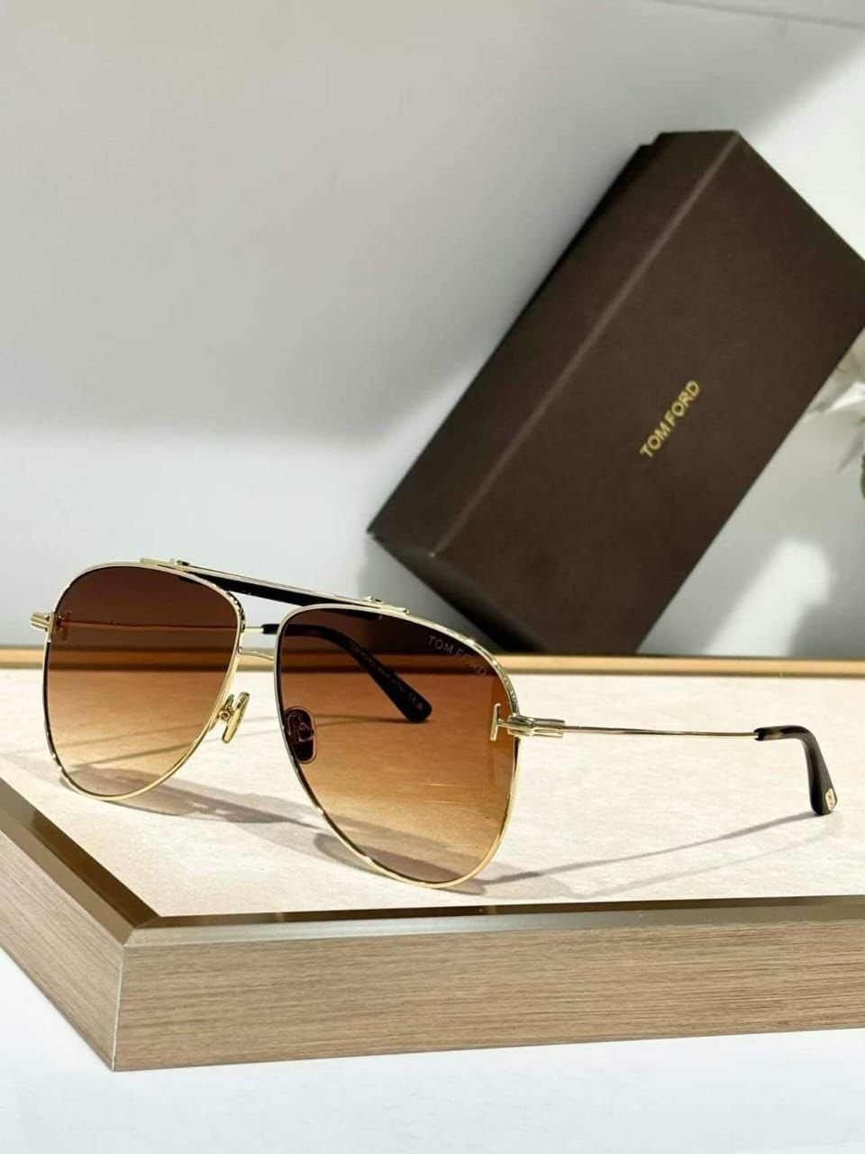 Sunglasses 271