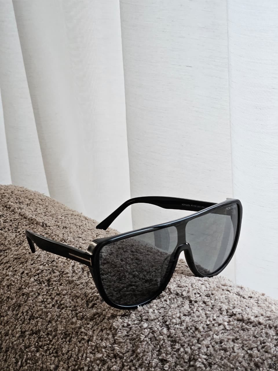 Sunglasses 290