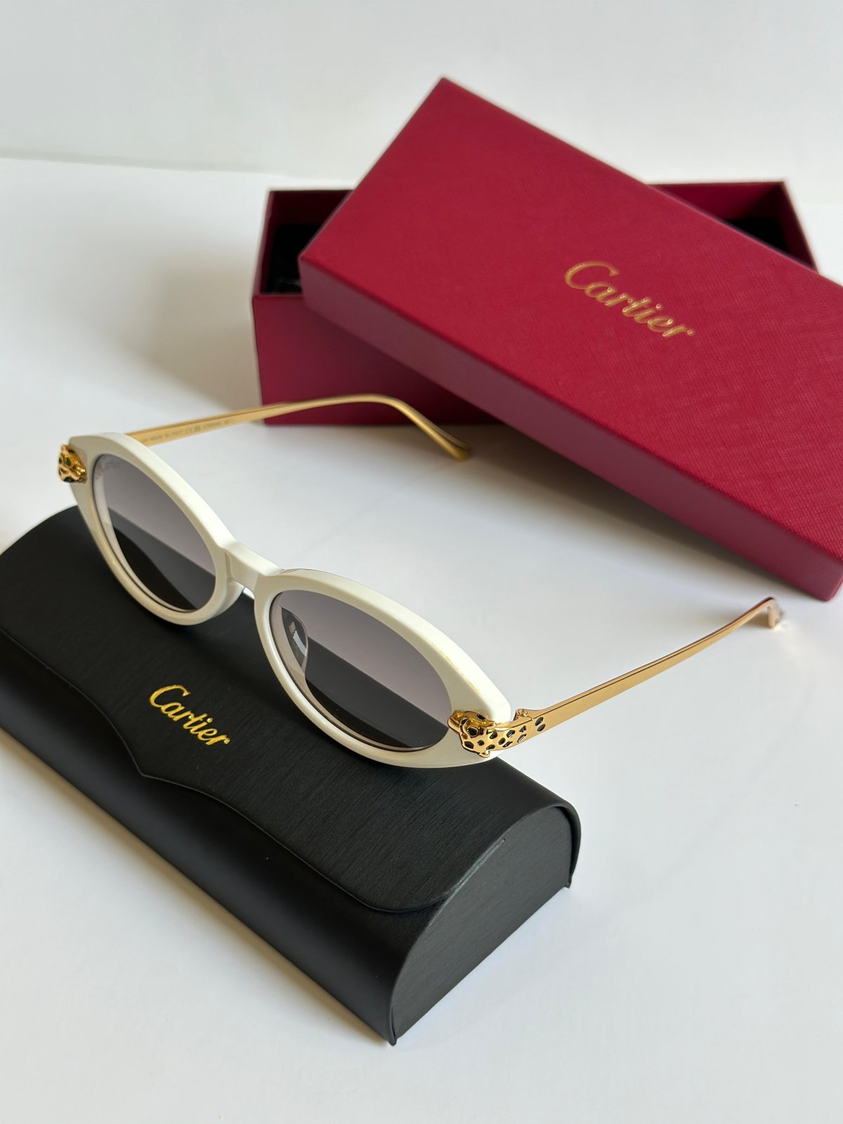 Sunglasses 317