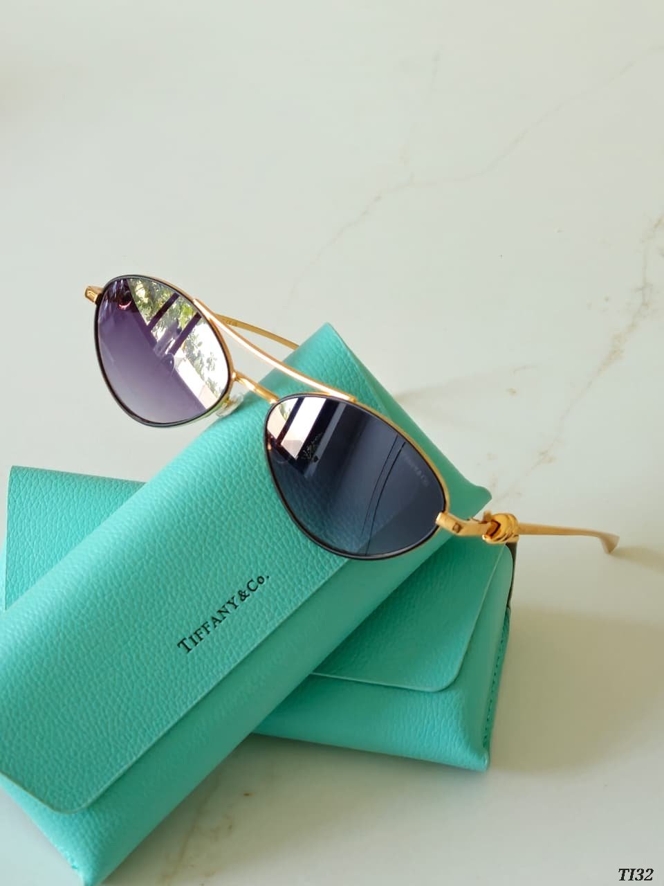 Sunglasses 366