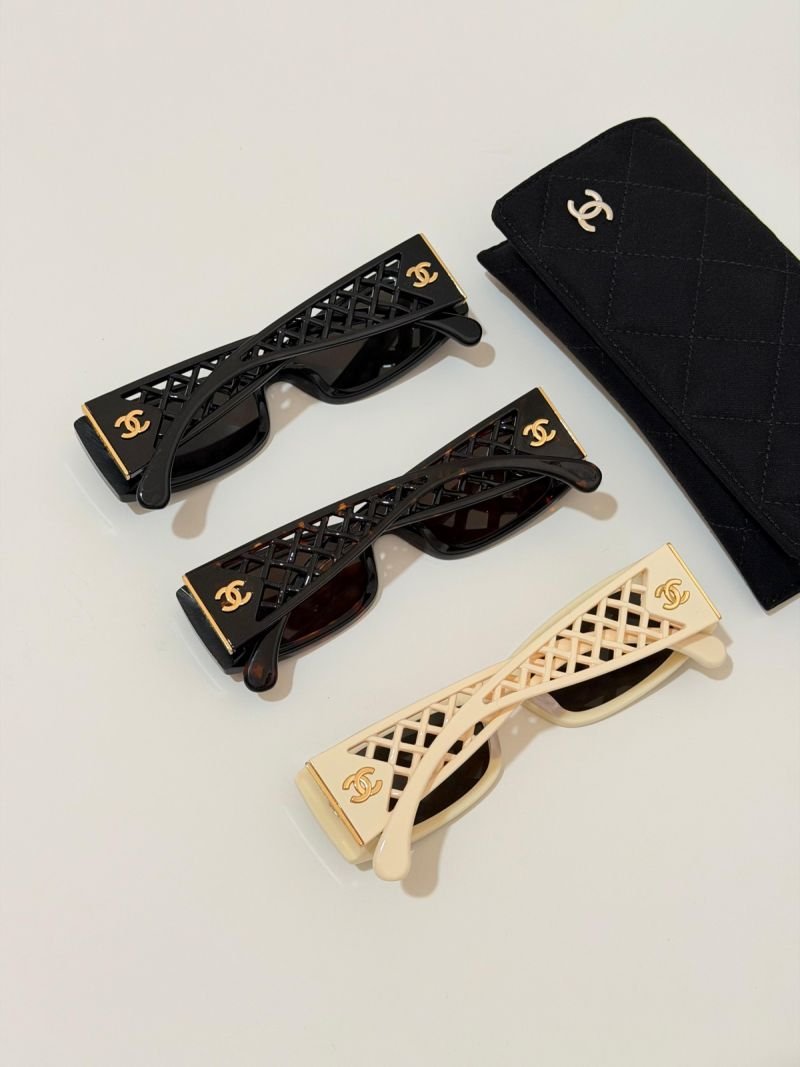 Sunglasses 372