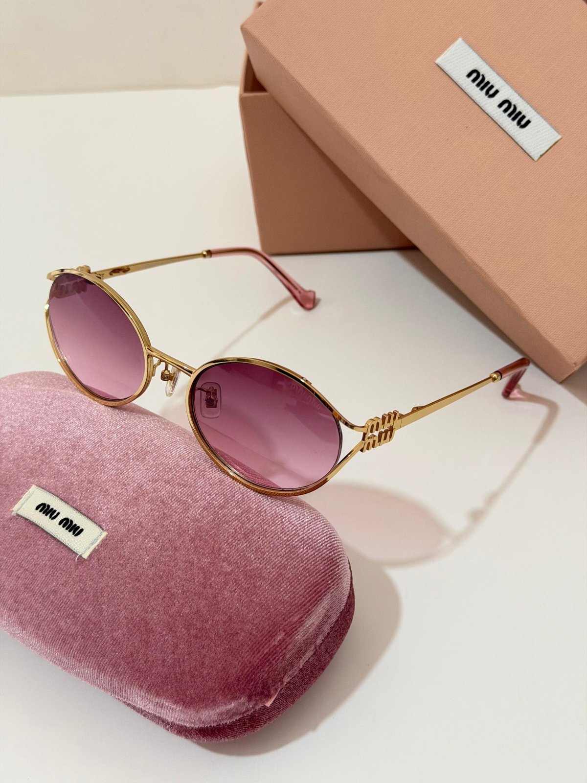 Sunglasses 407