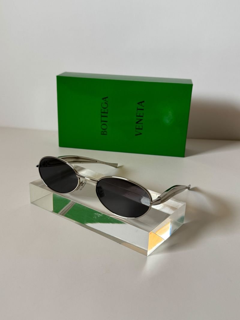 Sunglasses 485