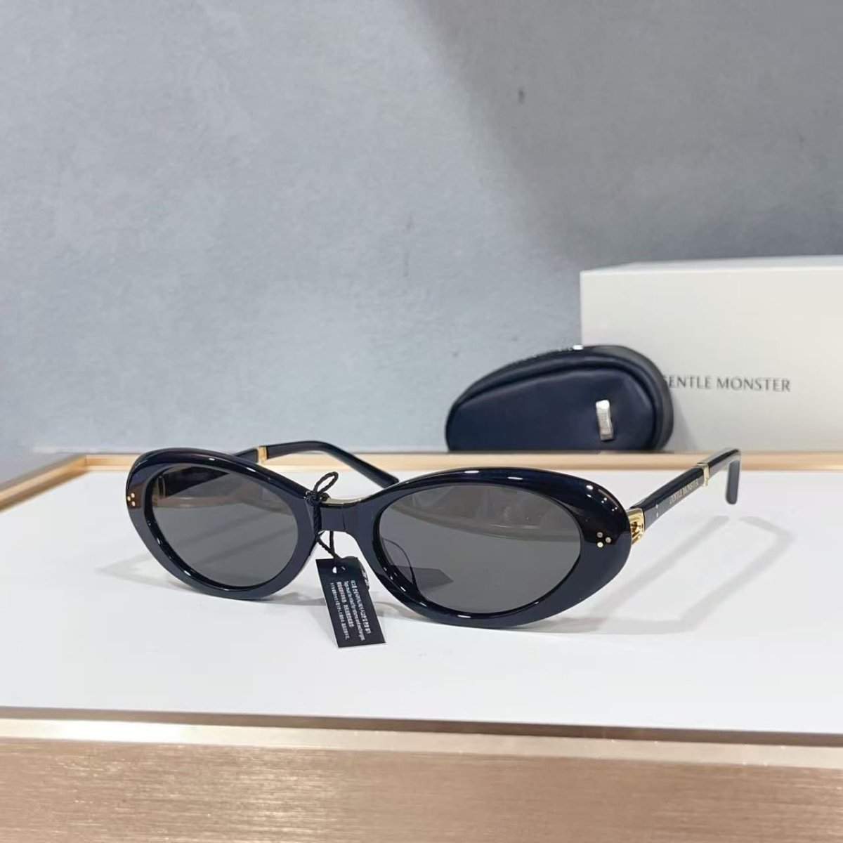 Sunglasses 512