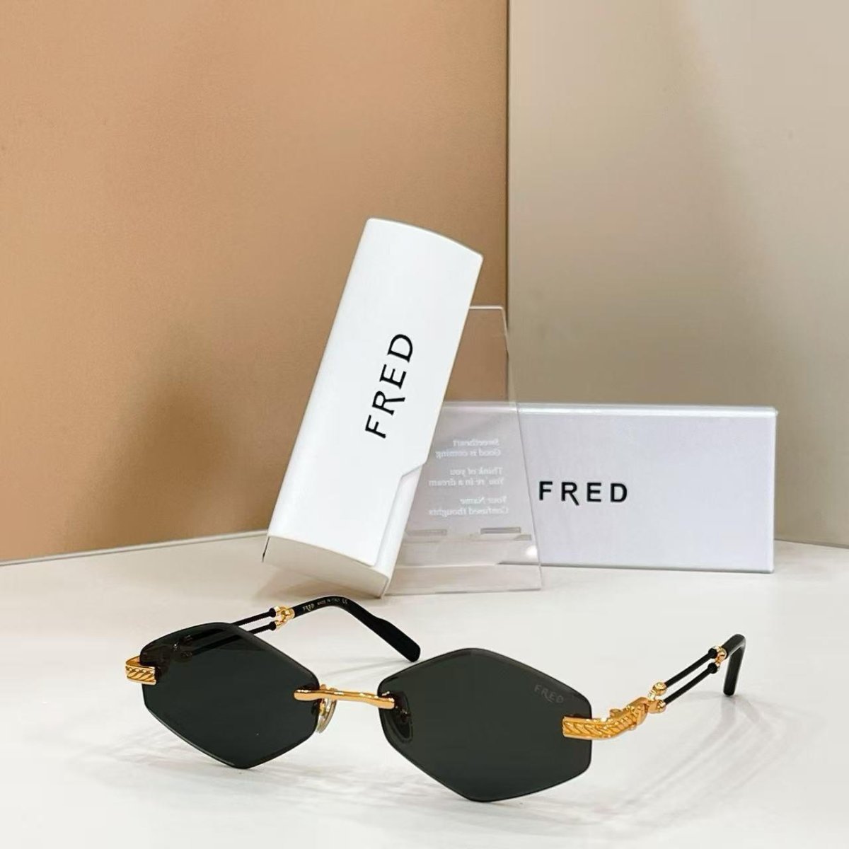 Sunglasses 517