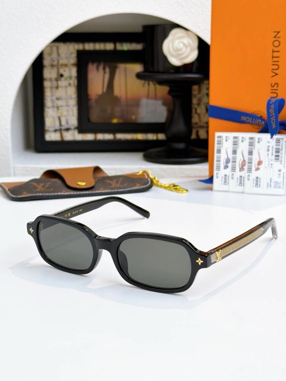 Sunglasses 046