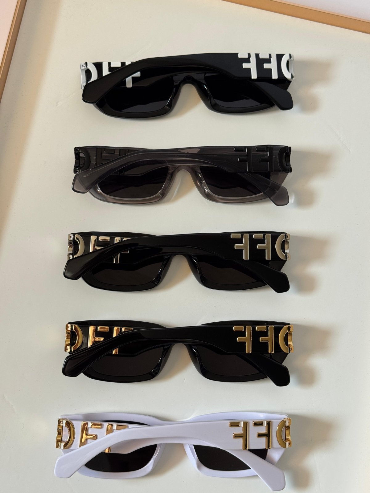 Sunglasses 071