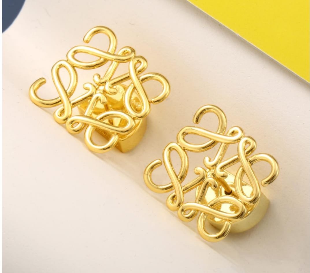 Accessory 007