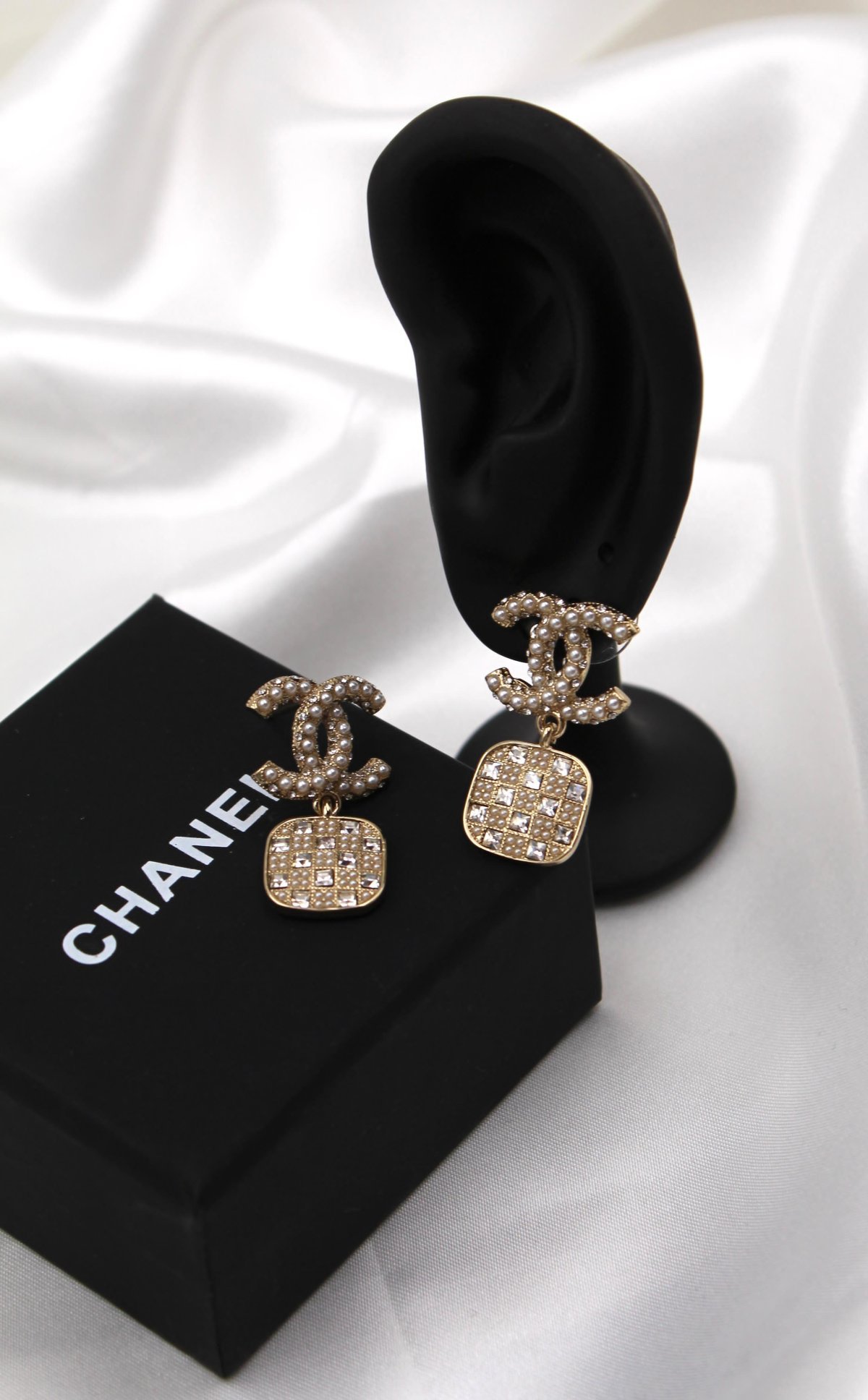 Accessory 012