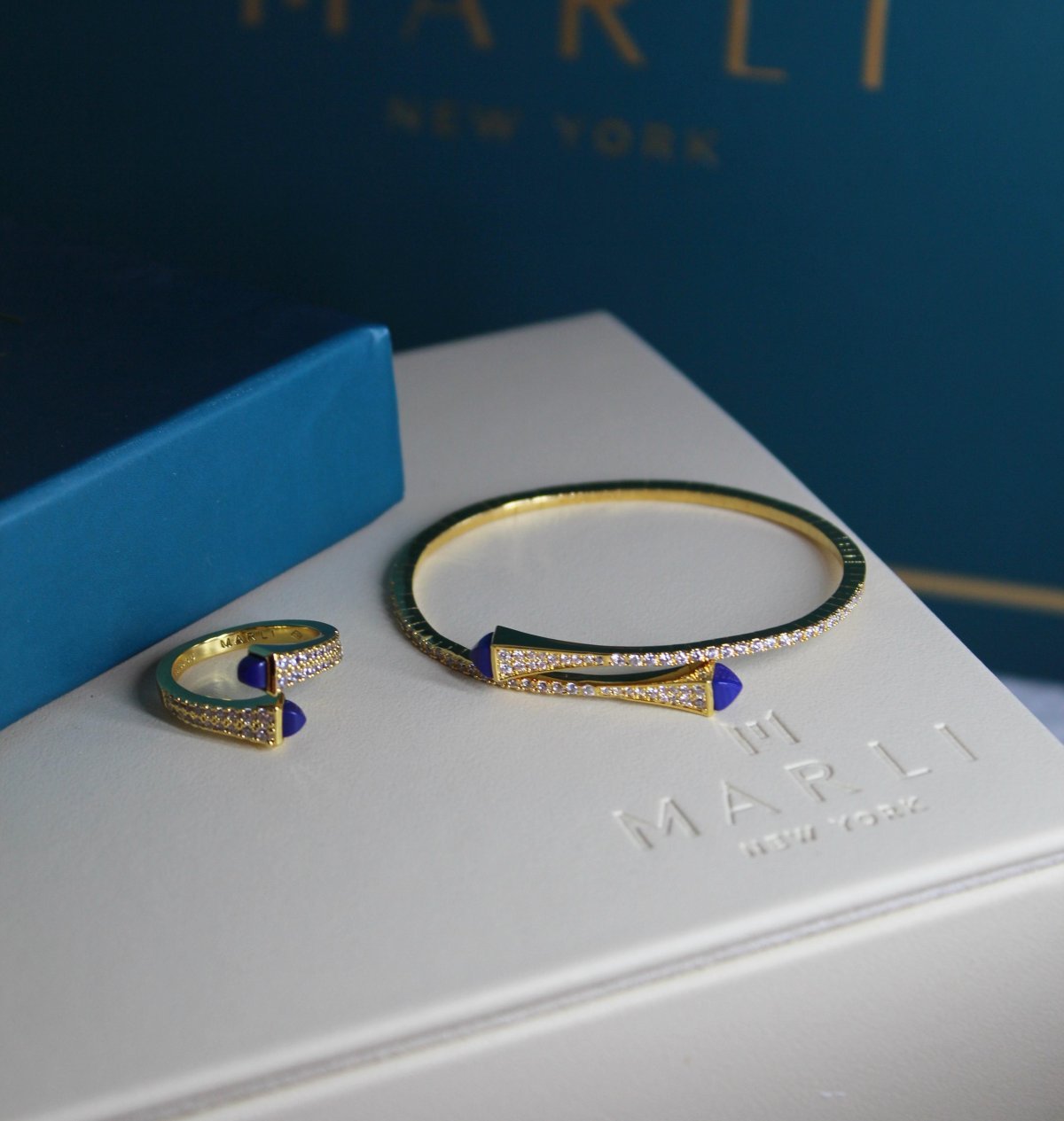 Accessory 051