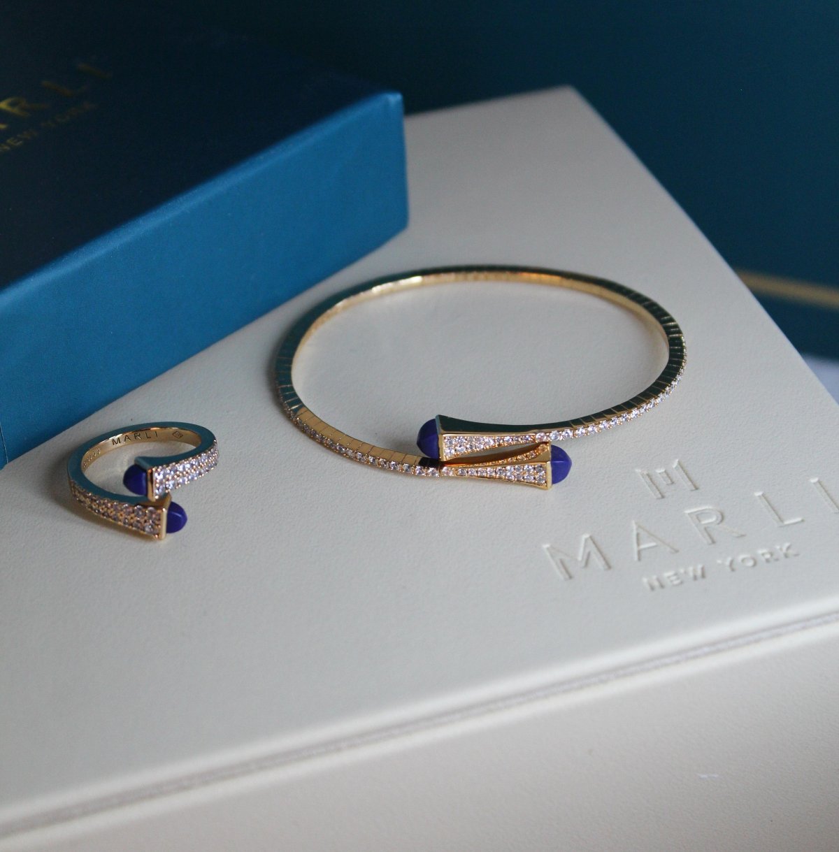 Accessory 051