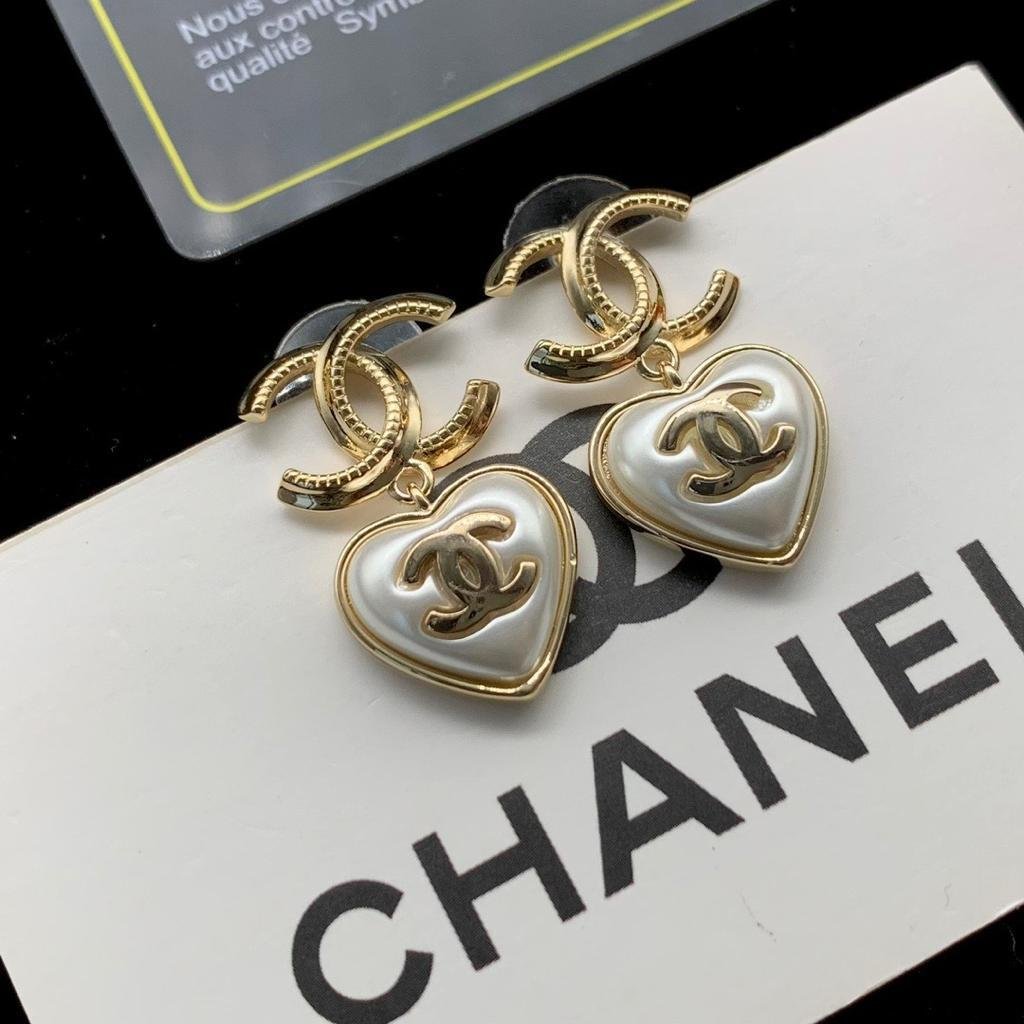 Accessory 082