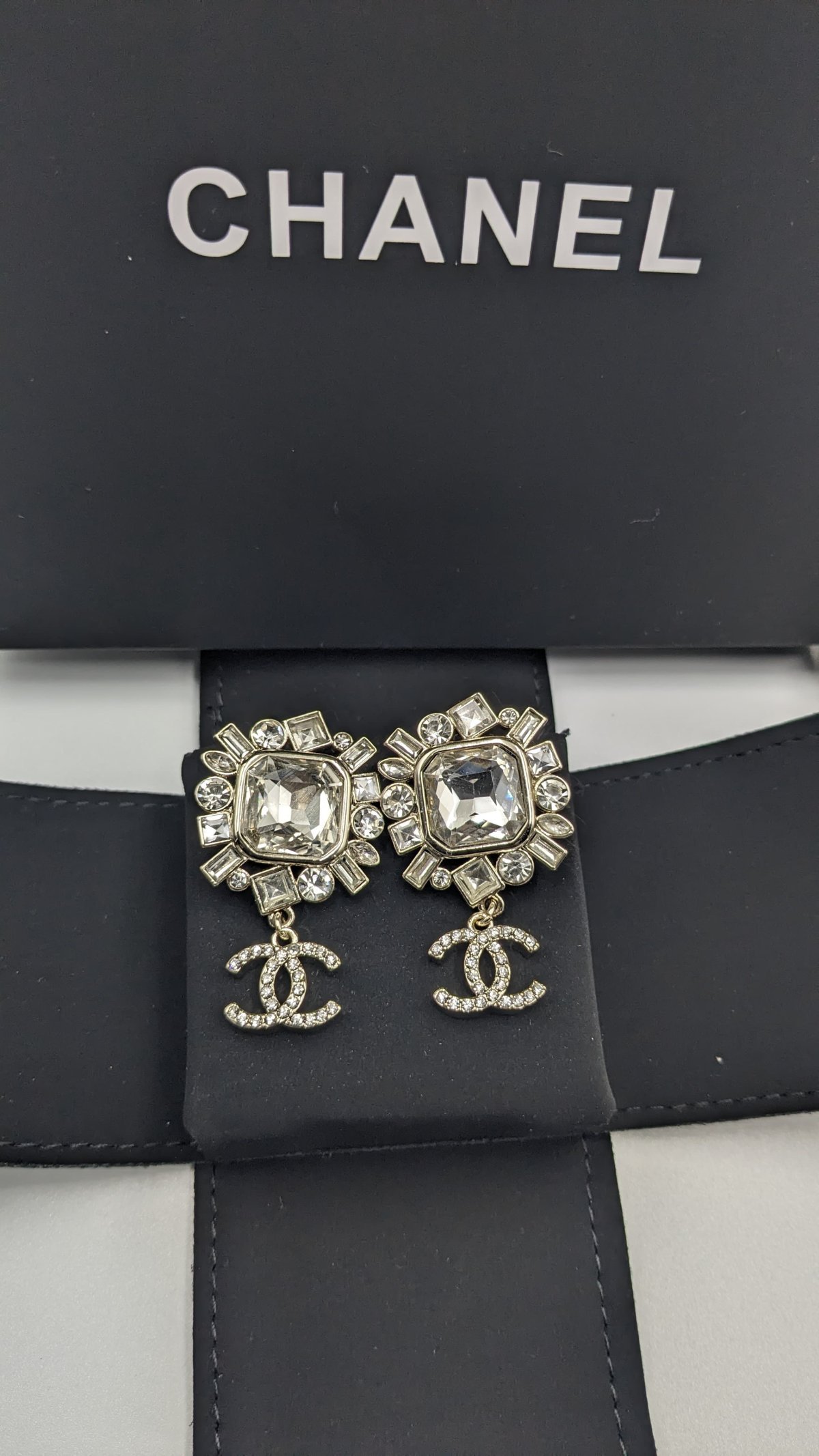 Accessory 103
