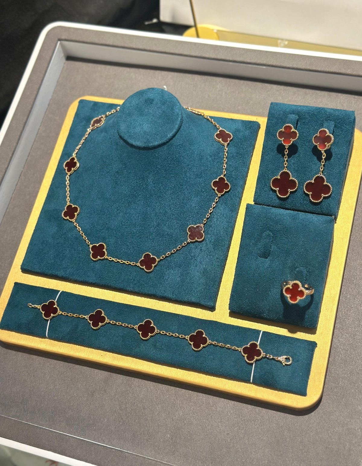 Accessory 112
