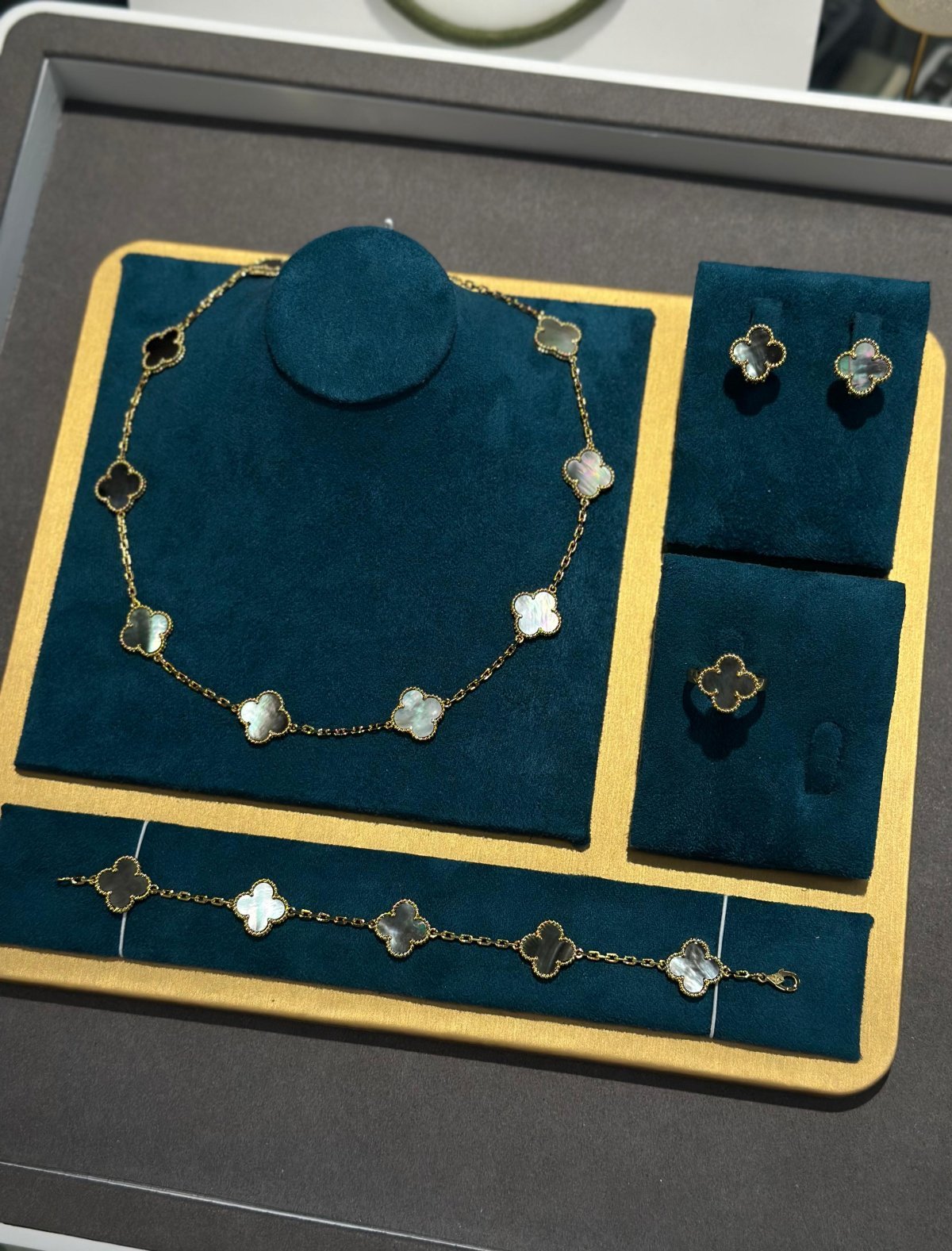 Accessory 115