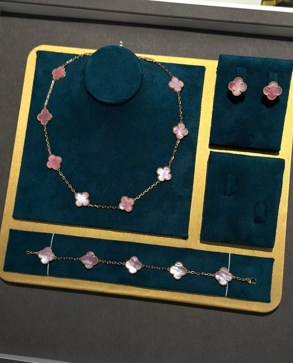 Accessory 119