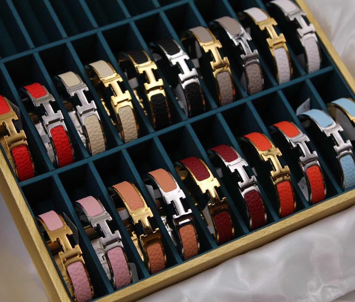 Accessory 138