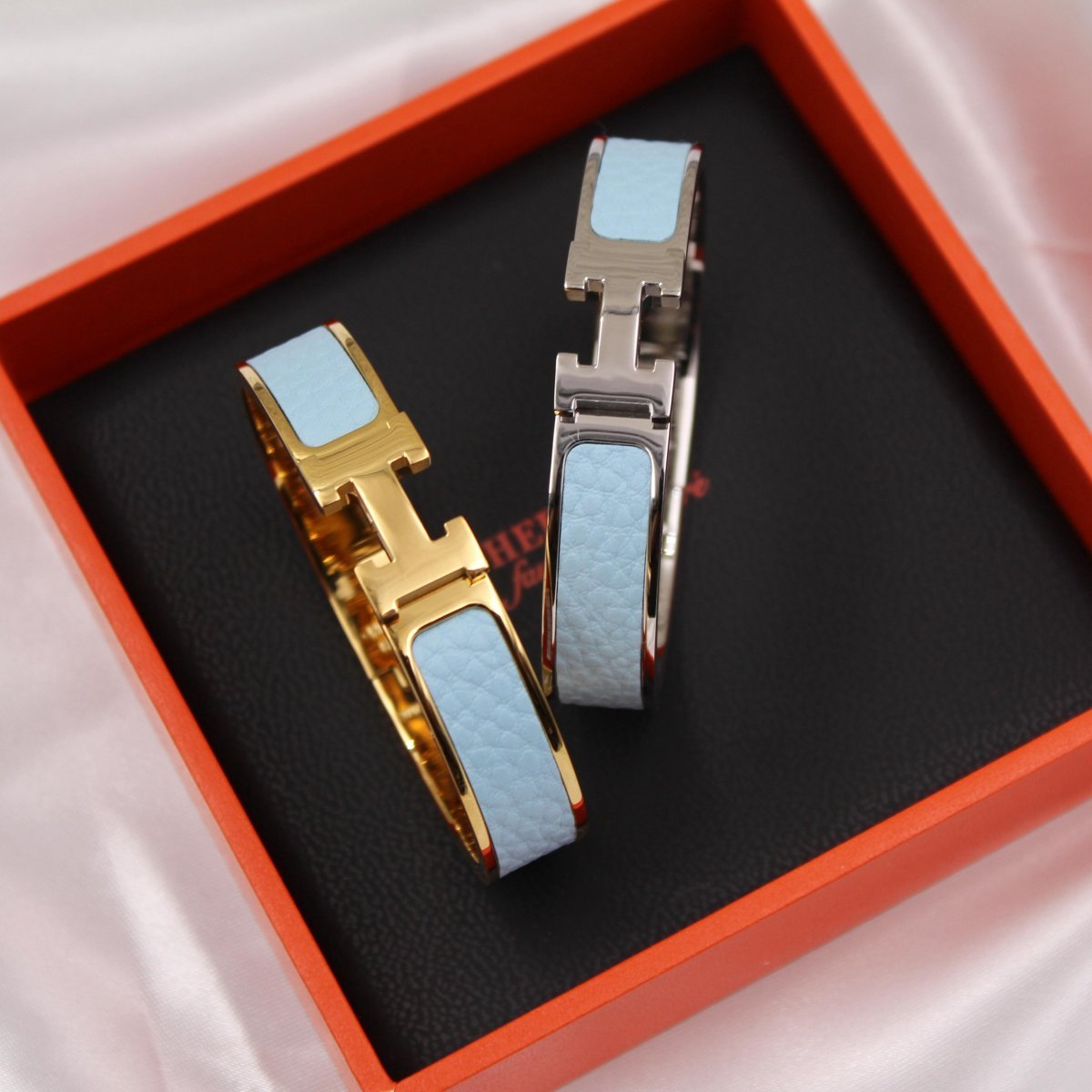 Accessory 140