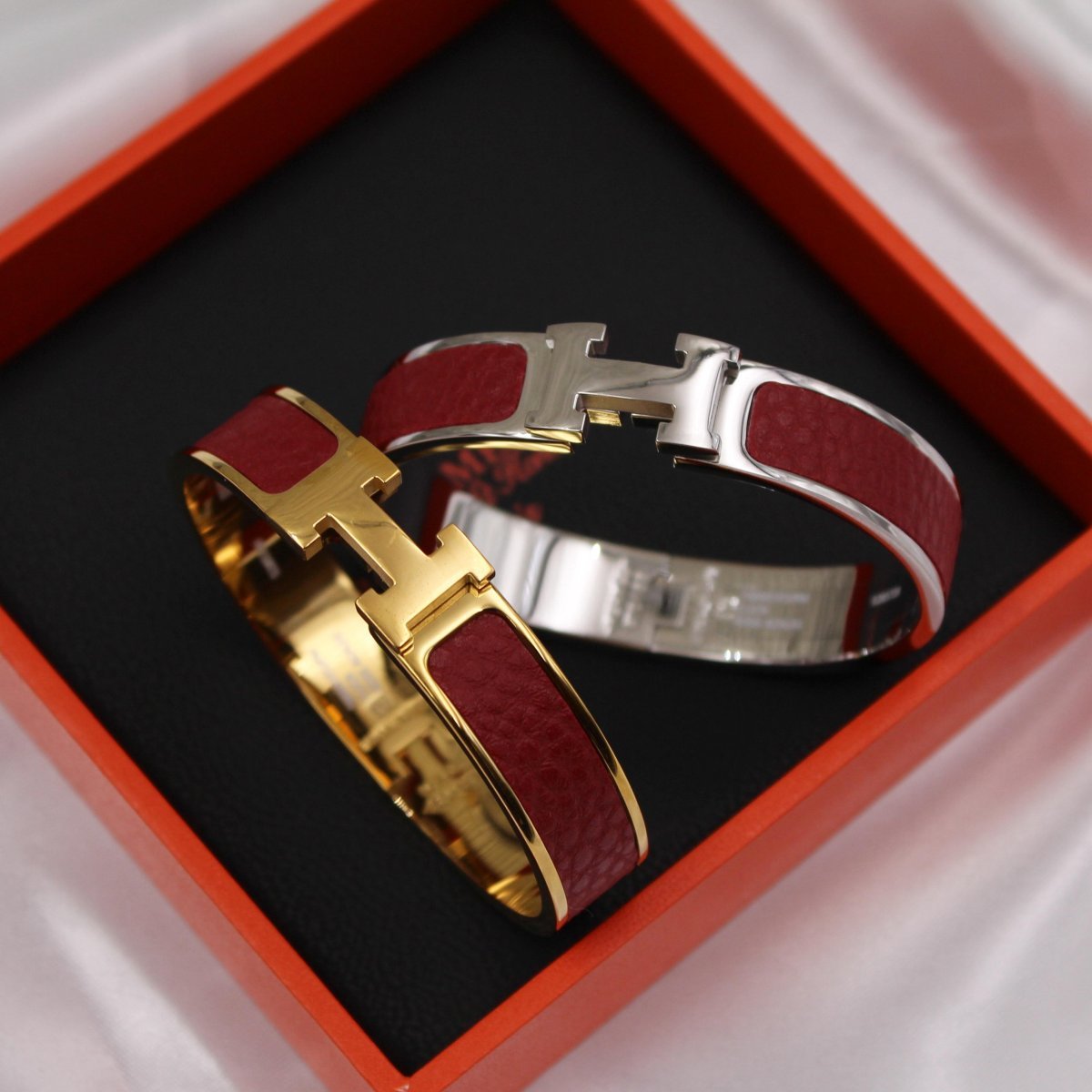 Accessory 140