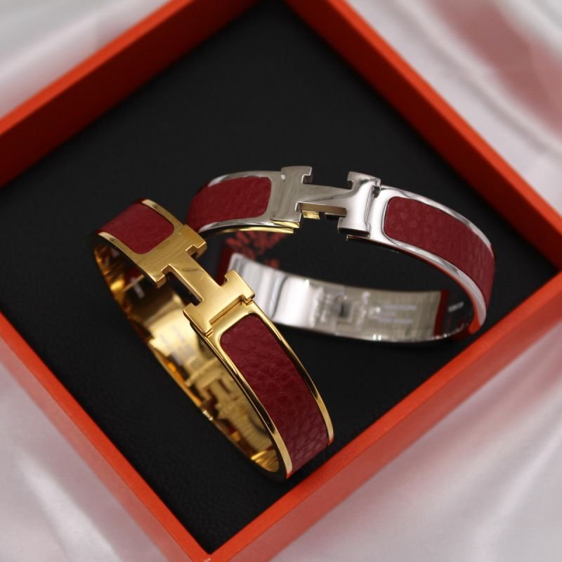 Accessory 140