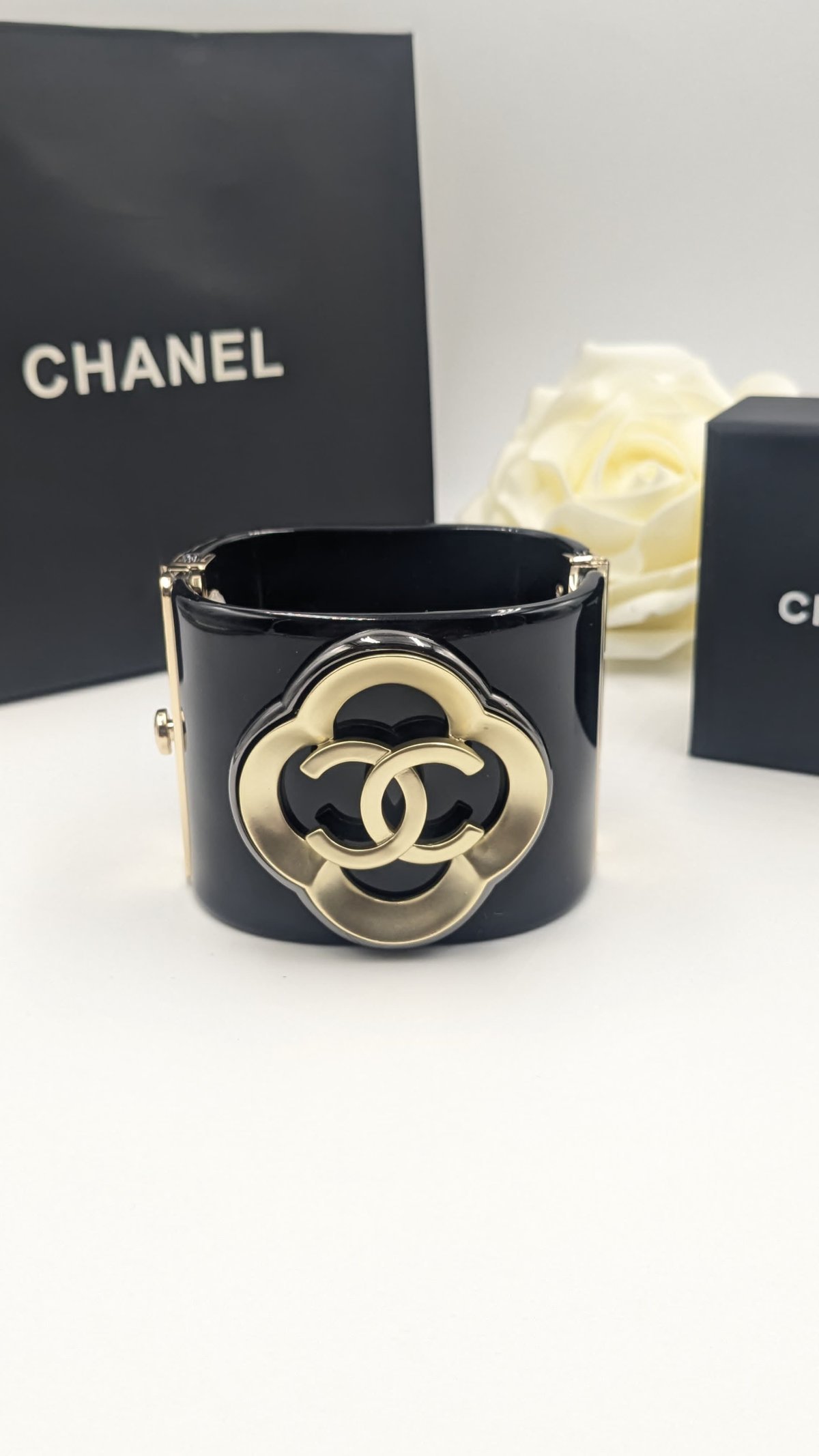 Accessory 149
