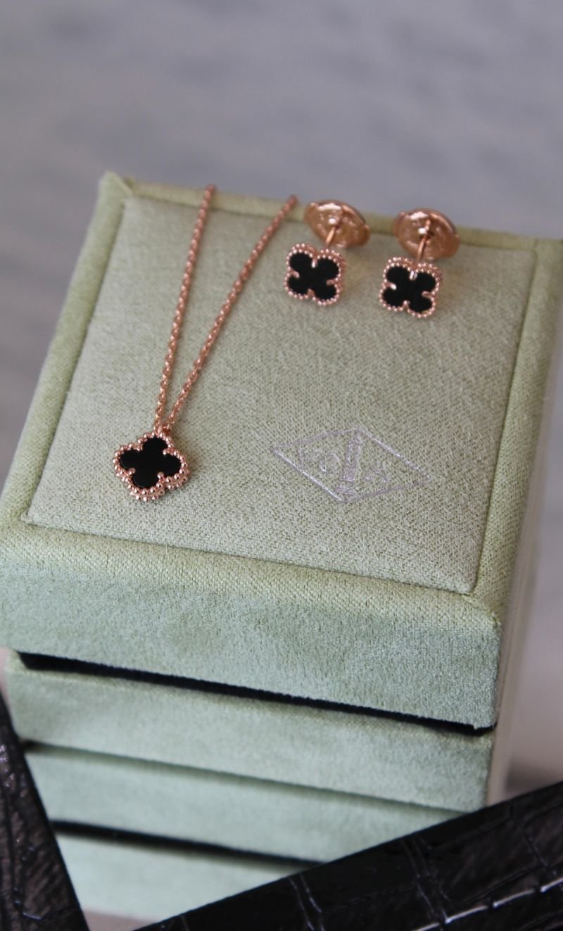 Accessory 167