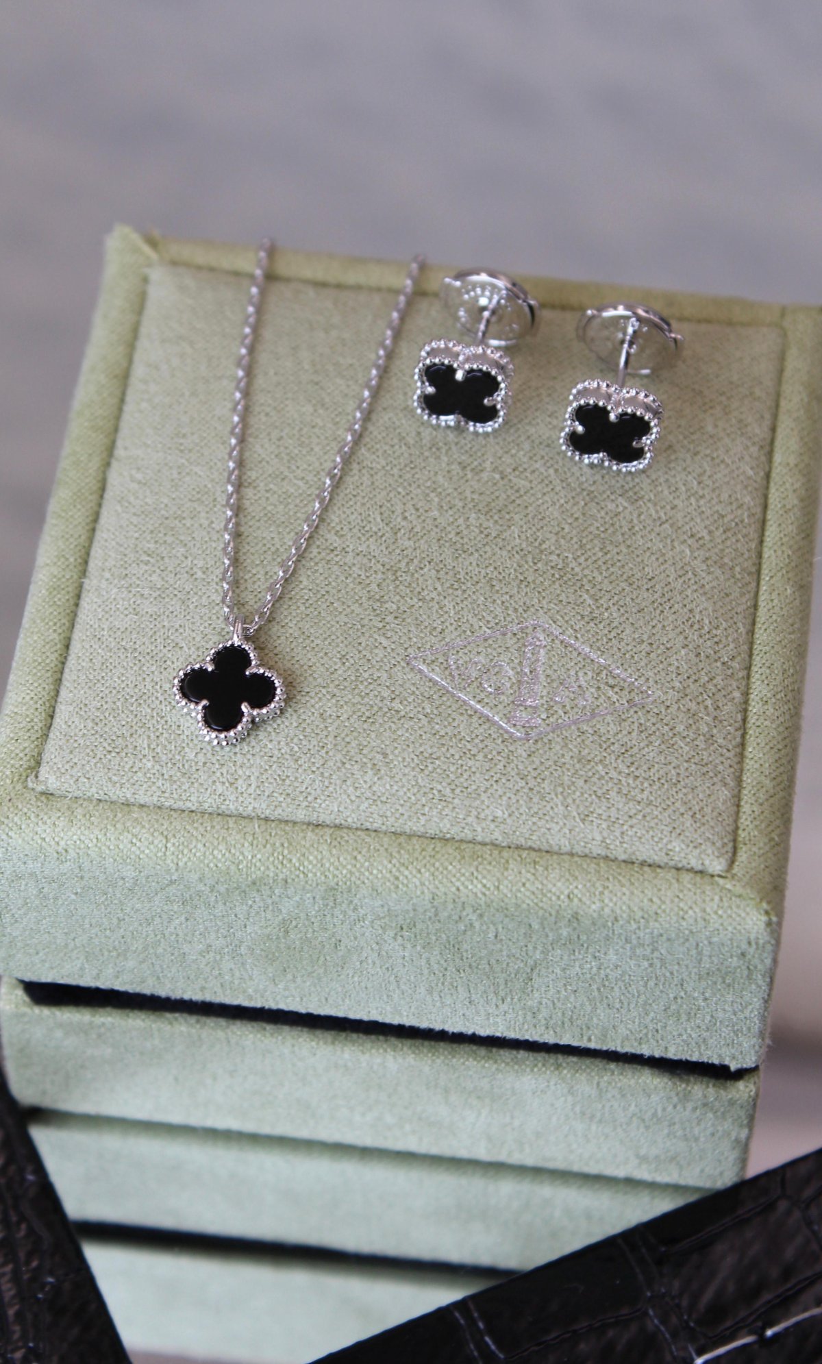 Accessory 167