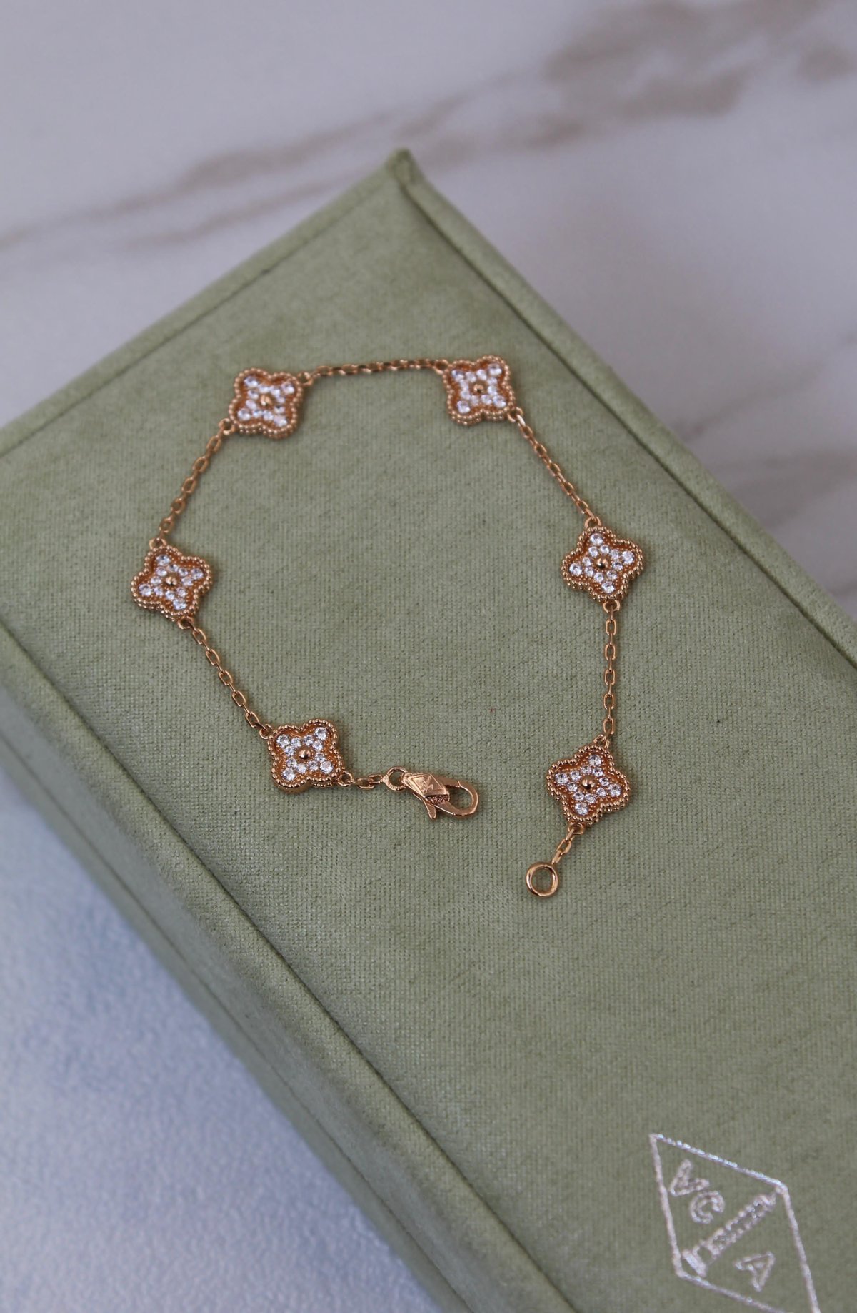 Accessory 186