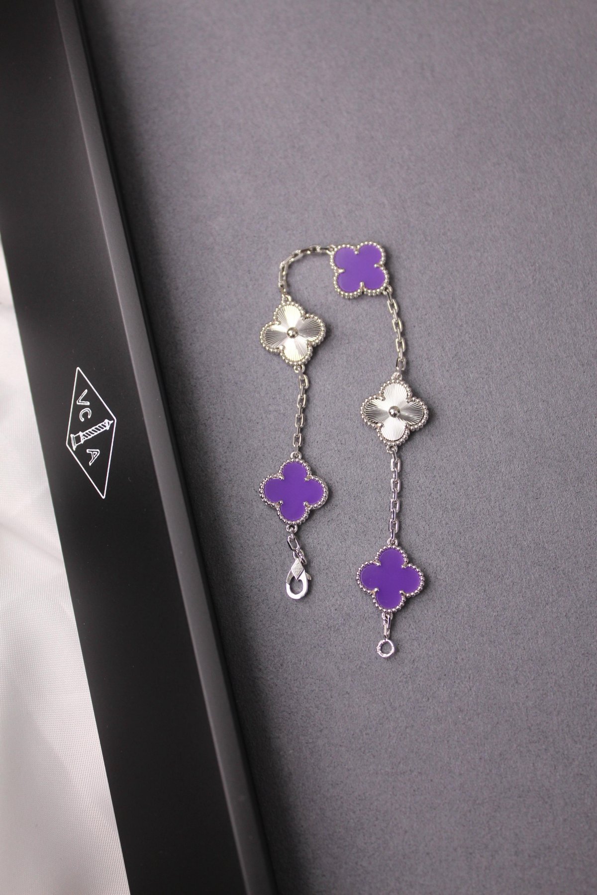 Accessory 195