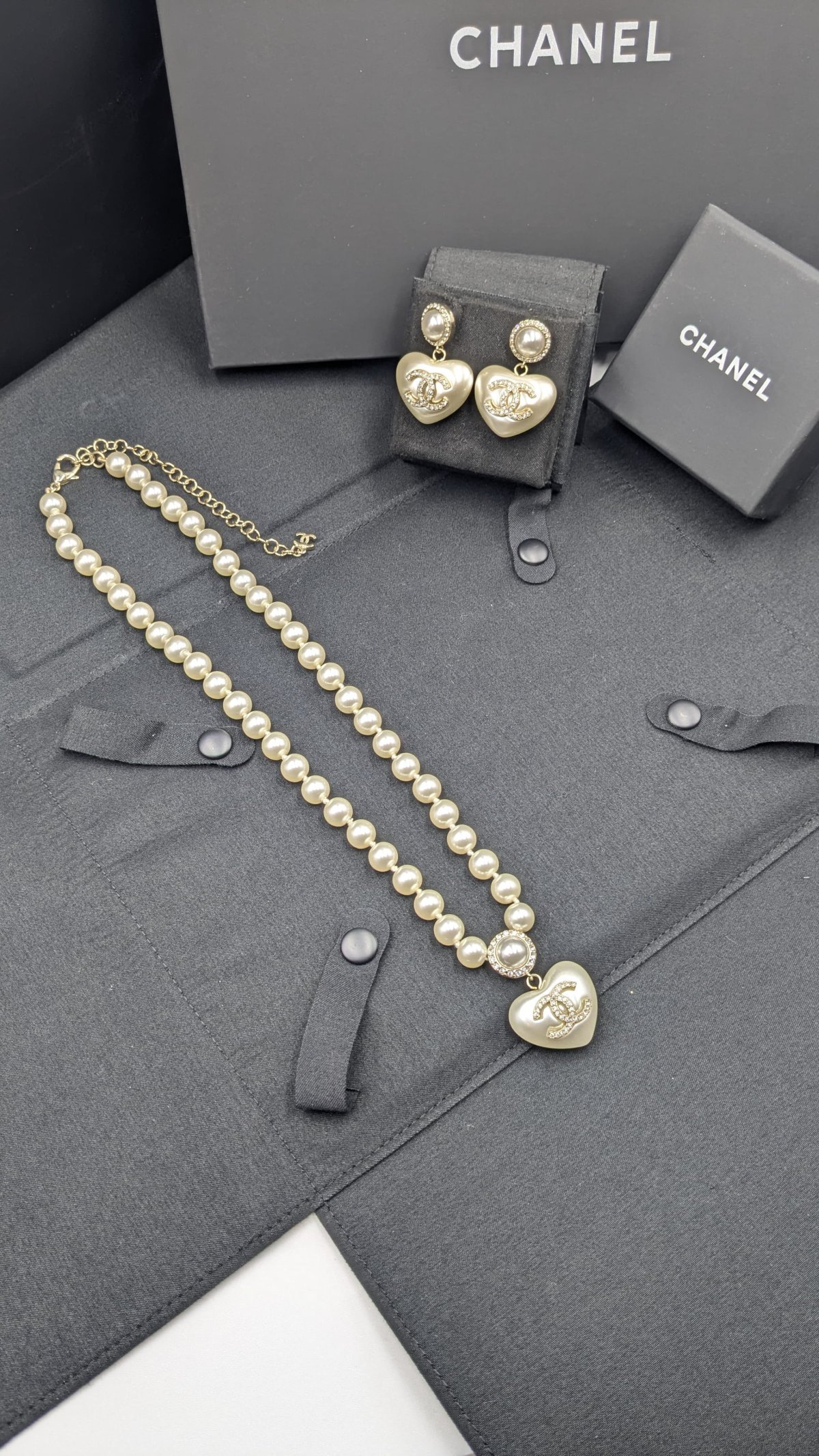 Accessory 224
