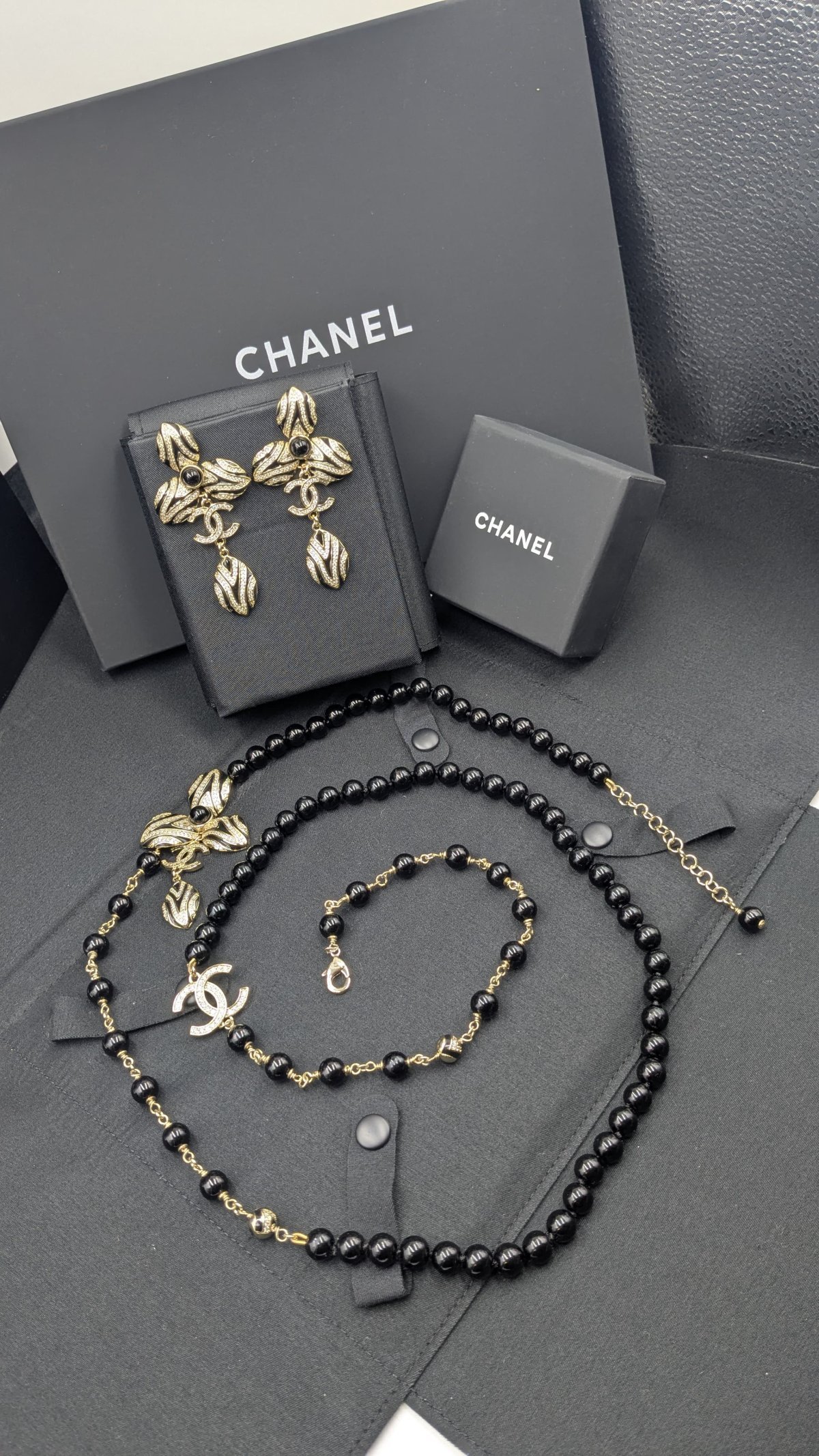 Accessory 225